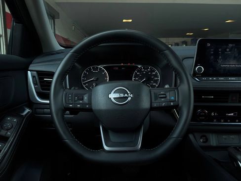Used 2026 Nissan Rogue SV FWD image 32