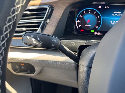 New 2026 Volkswagen Atlas SE image 35