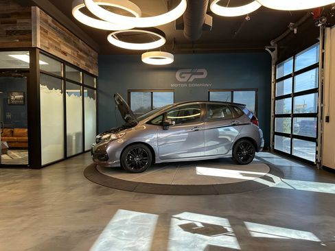 Used 2018 Honda Fit Sport image 21