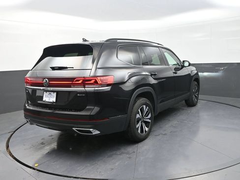 Used 2026 Volkswagen Atlas SE AWD/4WD image 11