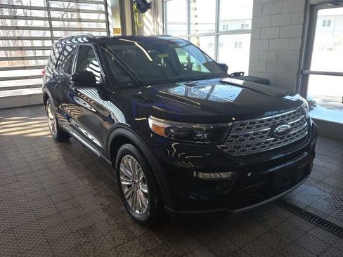 Used 2020 Ford Explorer Limited w/ Class III Trailer Tow Package image 1