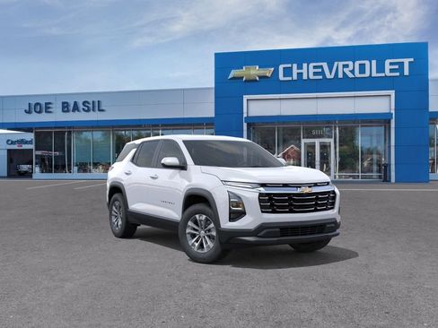 New 2026 Chevrolet Equinox LT FWD image 1