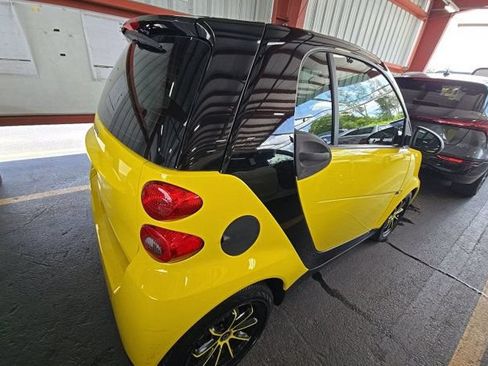Used 2008 smart fortwo pure RWD image 2