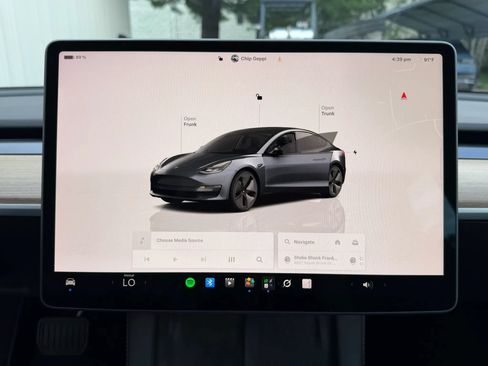 Used 2023 Tesla Model 3 Standard Range RWD image 26