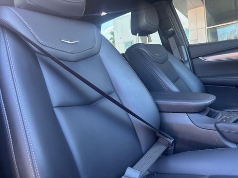 Certified 2023 Cadillac XT5 Luxury FWD image 28
