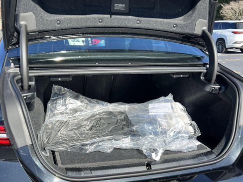 New 2025 BMW 530i xDrive w/ Premium Package image 24