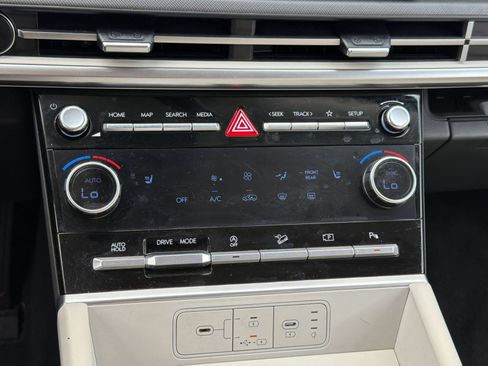 Used 2026 Hyundai Santa Fe SEL FWD image 21