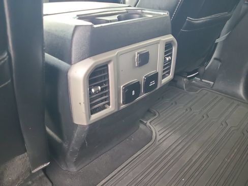 Used 2021 Ford F250 Lariat w/ Lariat Value Package AWD/4WD image 13
