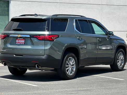 Used 2023 Chevrolet Traverse LT FWD image 4