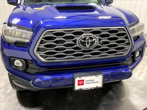 Certified 2023 Toyota Tacoma TRD Sport w/ Technology Package AWD/4WD image 31