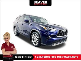 Used 2023 Toyota Highlander Platinum video 1
