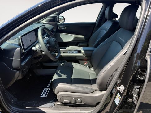 Used 2024 Hyundai Ioniq 6 Limited image 10