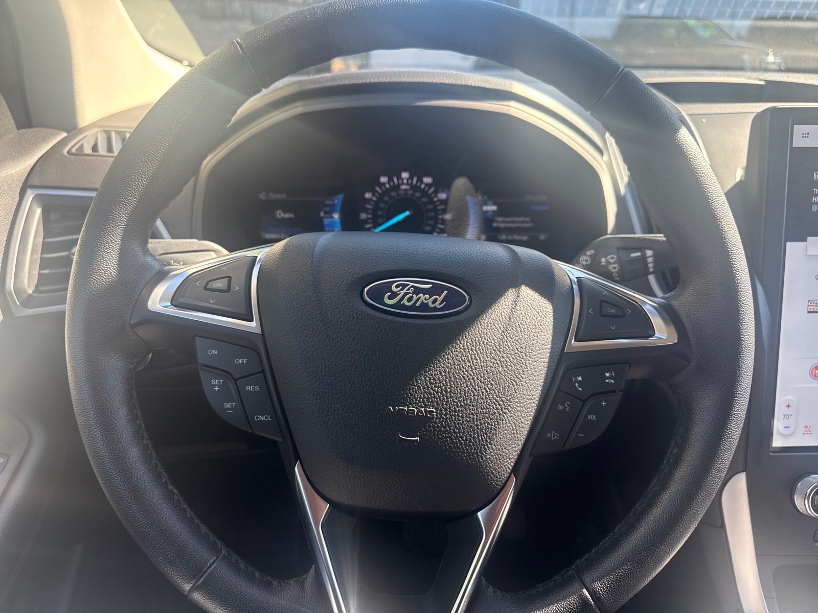 Used 2023 Ford Edge SEL w/ Convenience Package AWD/4WD image 17