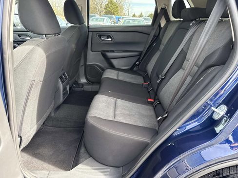Used 2024 Nissan Rogue SV image 27