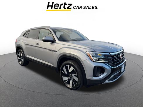 Used 2025 Volkswagen Atlas Cross Sport SE image 1