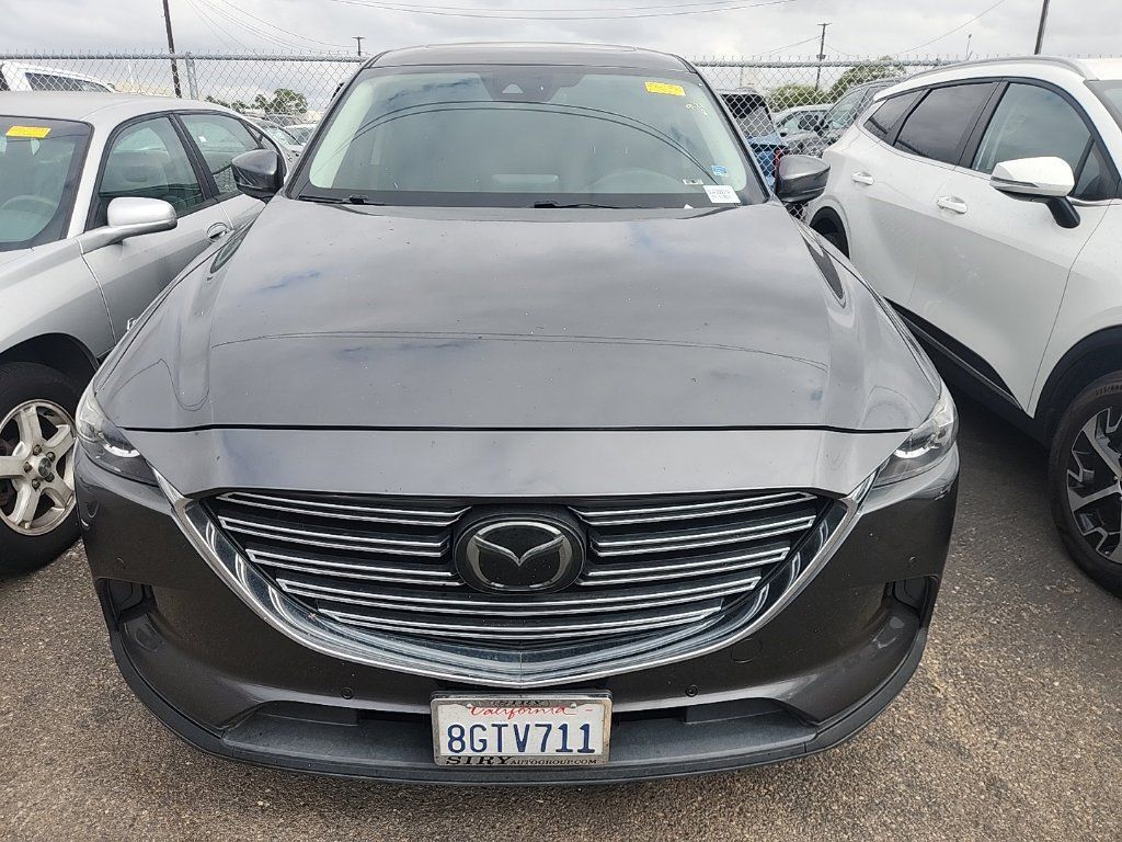 Used 2019 MAZDA CX-9 Touring w/ Touring Premium Package FWD image 2