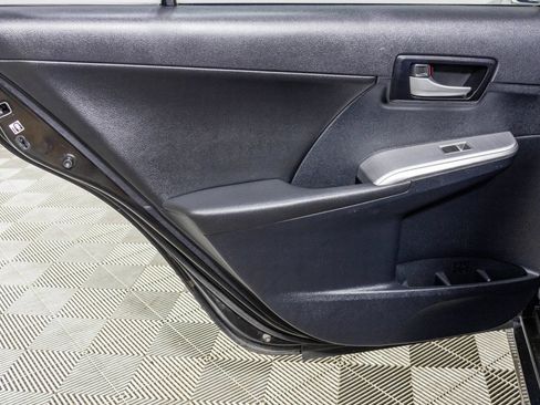 Used 2012 Toyota Camry SE w/ Leather Pkg FWD image 41