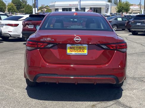 New 2025 Nissan Sentra SV image 4