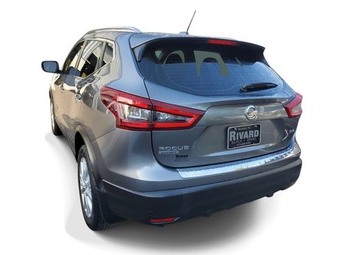 Used 2020 Nissan Rogue Sport SV FWD image 3