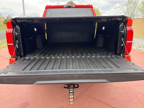 Used 2024 Toyota Tacoma TRD Off-Road image 7