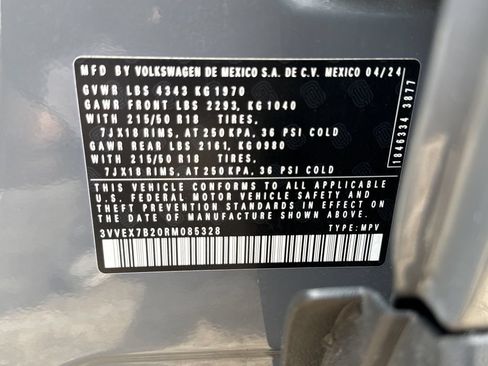 Used 2024 Volkswagen Taos SE FWD image 27