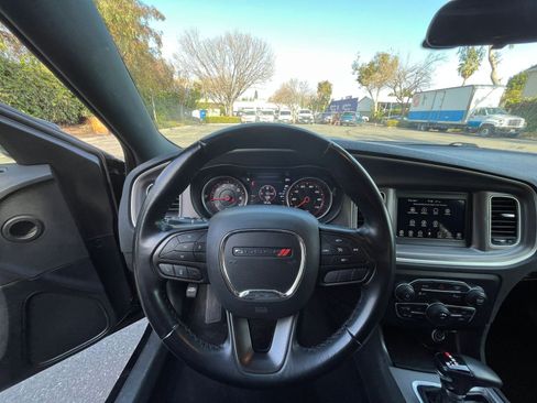 Used 2022 Dodge Charger SXT image 35
