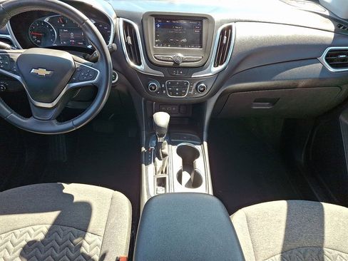 Used 2022 Chevrolet Equinox LT image 16