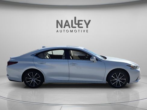 Certified 2024 Lexus ES 350 w/ Premium Package image 5