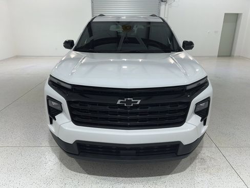 Used 2025 Chevrolet Traverse LT w/ Midnight/Sport Edition image 7