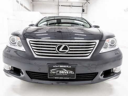 Used 2010 Lexus LS 460 L RWD image 12