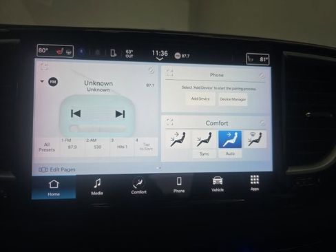 Used 2023 Chrysler Pacifica Touring-L FWD image 24