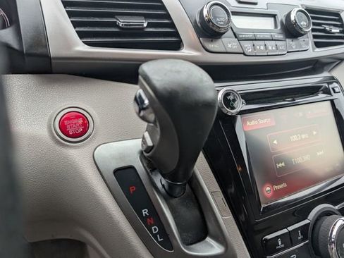 Used 2016 Honda Odyssey SE image 20