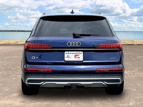 Used 2020 Audi Q7 3.0T Prestige w/ Prestige Package AWD/4WD image 5