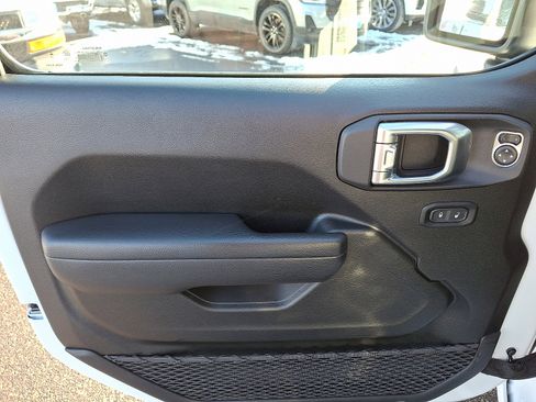 Used 2024 Jeep Wrangler Unlimited Sport image 12