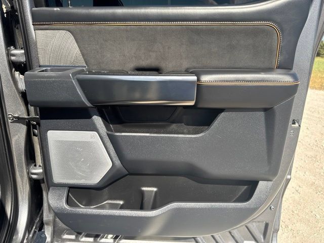 Used 2024 Ford F250 Platinum w/ Tremor Off-Road Package AWD/4WD image 29