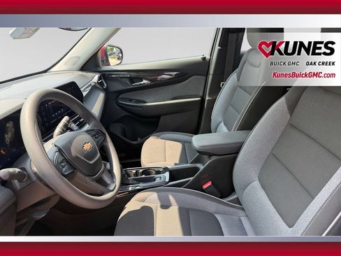 Used 2025 Chevrolet TrailBlazer LT FWD image 22