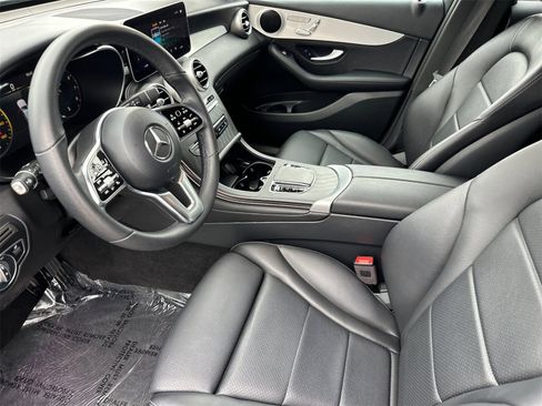 Certified 2022 Mercedes-Benz GLC 300 image 11