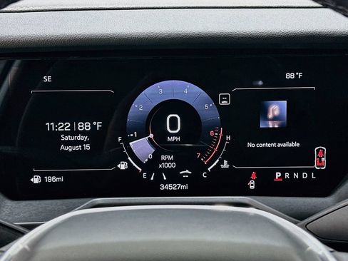 Used 2024 GMC Acadia Elevation w/ Luxury Package FWD image 12