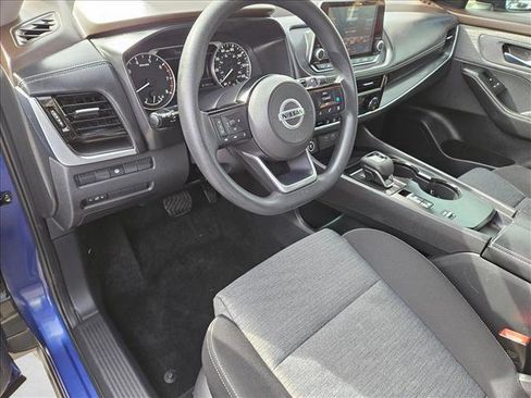 Used 2021 Nissan Rogue SV image 10