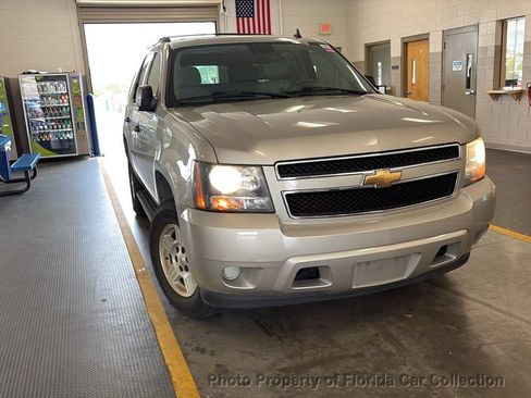 Used 2007 Chevrolet Tahoe LS RWD image 2