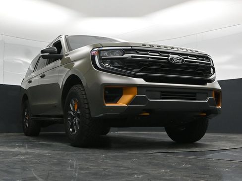 Used 2025 Ford Expedition Tremor AWD/4WD image 53