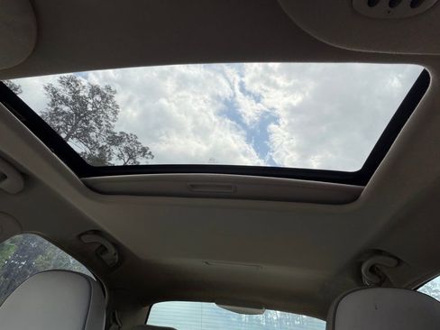 Used 2006 Lincoln Town Car Designer Series image 21