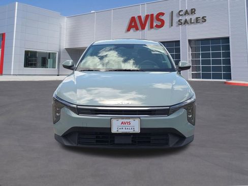 Used 2025 Kia K4 FWD image 2