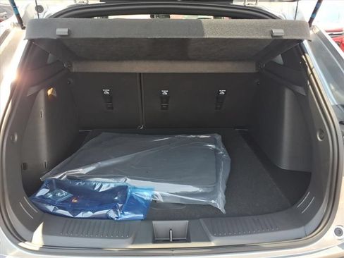 New 2026 Chevrolet Trax RS w/ Driver Confidence Package FWD image 15