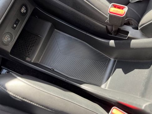 Used 2024 Hyundai Ioniq 5 Limited image 16