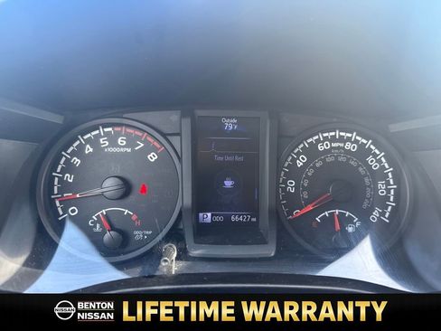Used 2019 Toyota Tacoma SR image 15