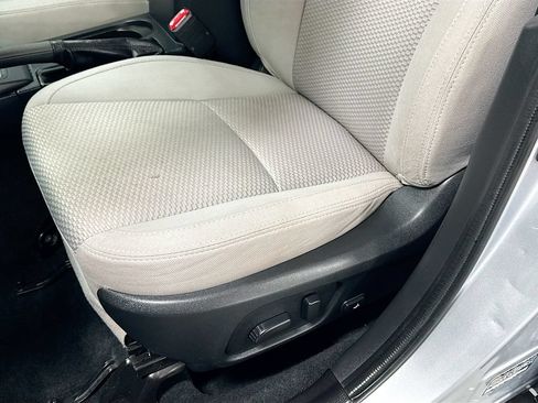 Used 2018 Subaru Forester 2.5i Premium w/ All-Weather Package AWD/4WD image 16