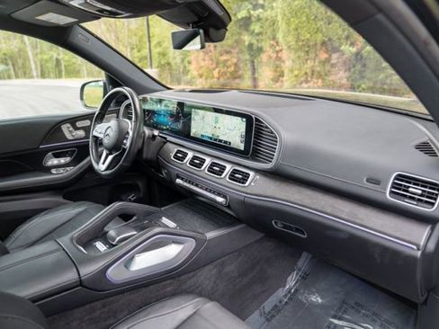 Used 2022 Mercedes-Benz GLS 580 4MATIC image 27