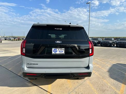 New 2027 Ford Expedition Platinum w/ Stealth Performance Package AWD/4WD image 6