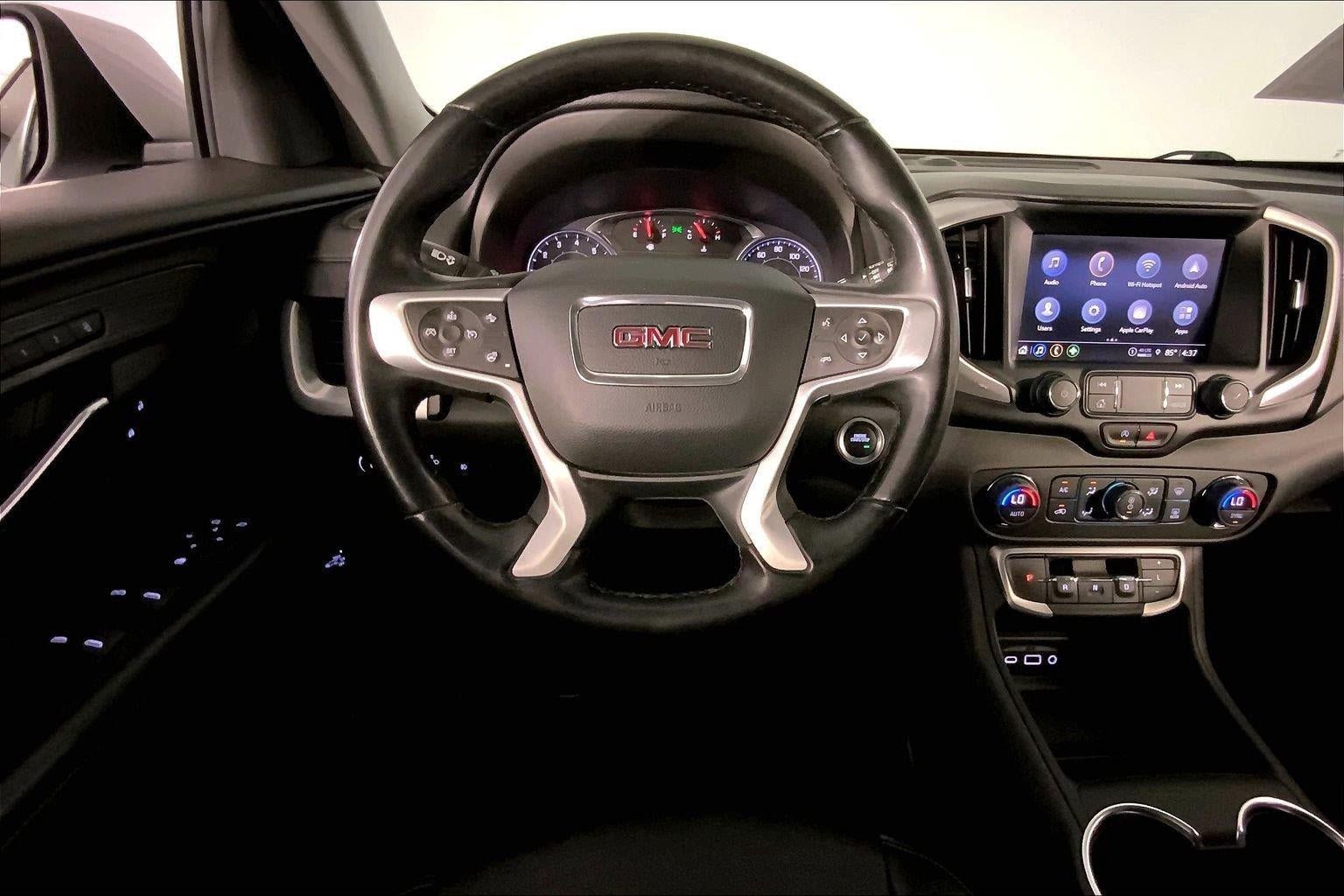 Used 2024 GMC Terrain SLT AWD/4WD image 5